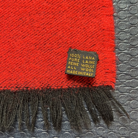 Fendi Navy & Red Reversible Nautical Knot Scarf | EUC - Picture 4 of 9